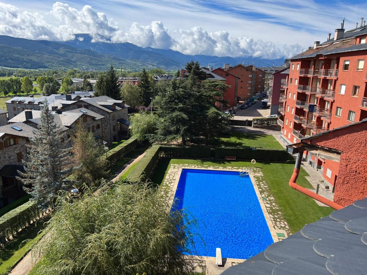 Piso Puigcerda Vistas Y Piscina Puigcerdà Exterior foto