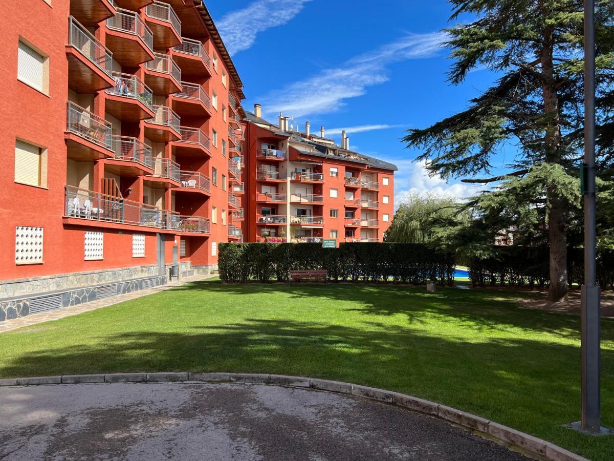 Piso Puigcerda Vistas Y Piscina Puigcerdà Exterior foto